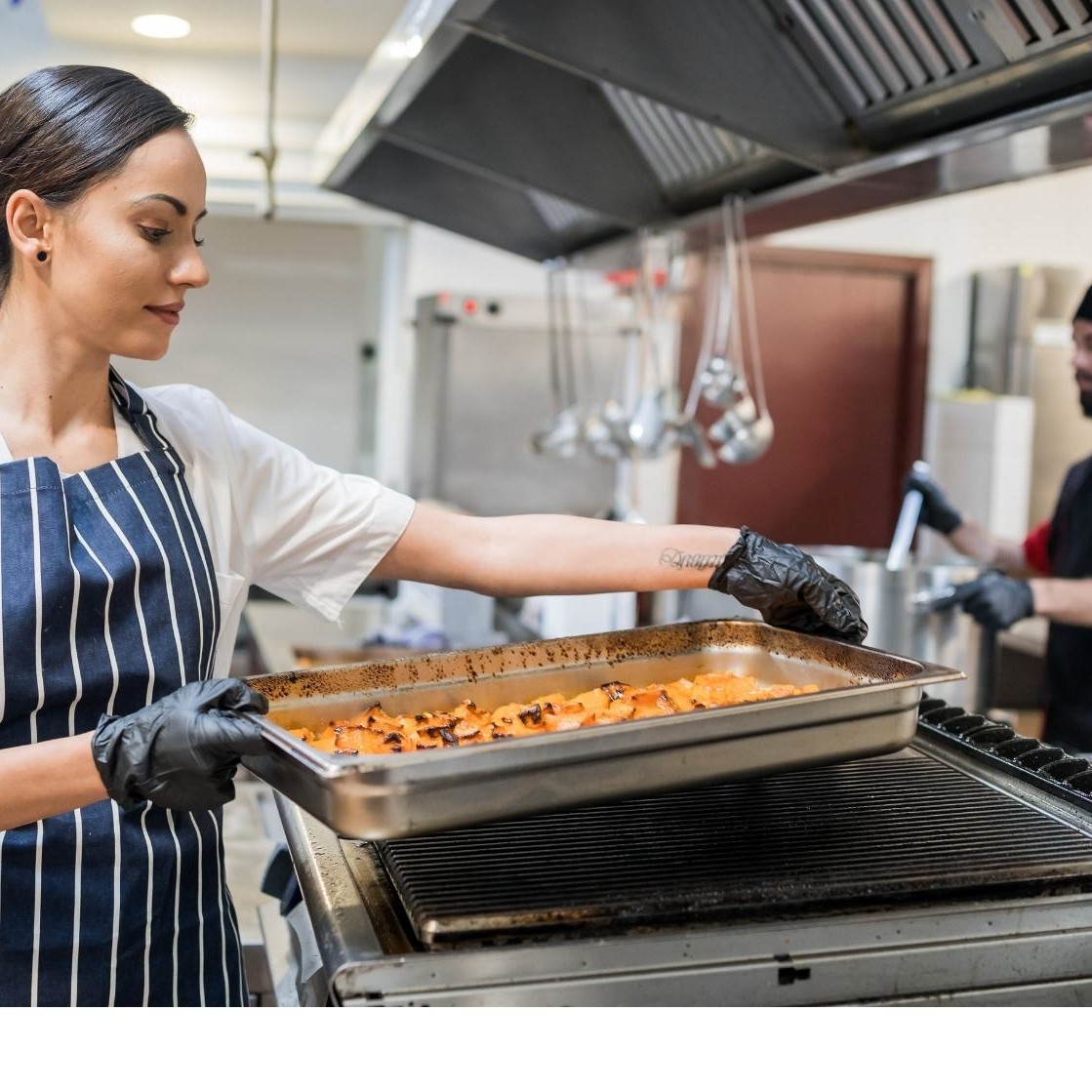 Food must travel long distances before arriving at your dinner table. Refrigerated shipping containers and storage facilities are critical for limiting bacteria growth in order to maintain farm-fresh quality, and by utilising IoT-based solutions, a food-safe environment can be maintained throughout the journey with minimal supervision.