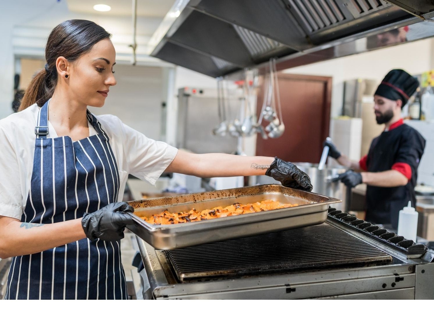 Food must travel long distances before arriving at your dinner table. Refrigerated shipping containers and storage facilities are critical for limiting bacteria growth in order to maintain farm-fresh quality, and by utilising IoT-based solutions, a food-safe environment can be maintained throughout the journey with minimal supervision.